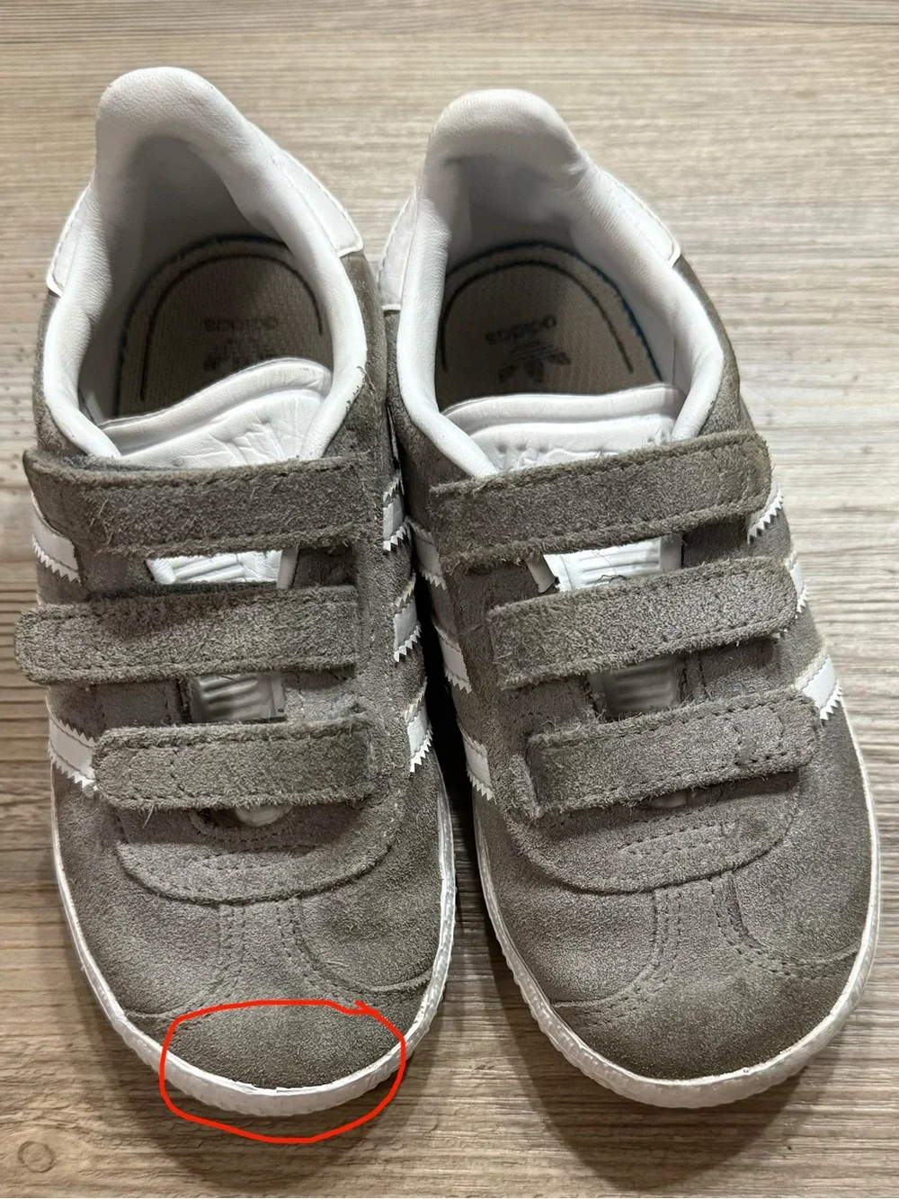 adidas Kids Gazelle Suede Sneakers - Gray/White